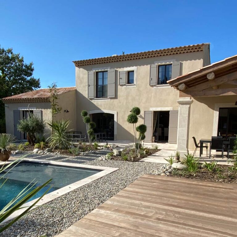 Agence M Com Marseille STB Roque Var Cavalaire Macon Renovation Terrassement Piscine Jardin Exterieur