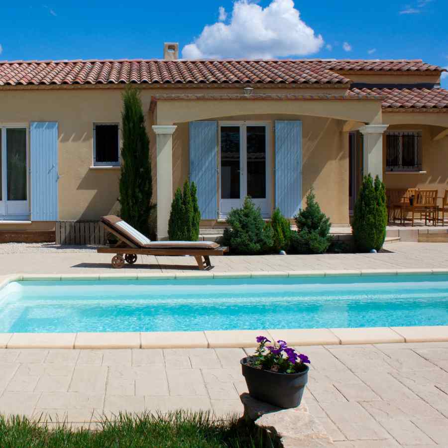 Agence M Com Marseille STB Roque Var Cavalaire Macon Renovation Terrassement Piscine Maison Traditionnelle piscine