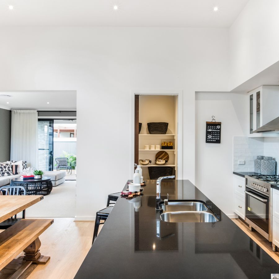 Agence M Com Rénovation à Saint‑Tropez – STB Roque